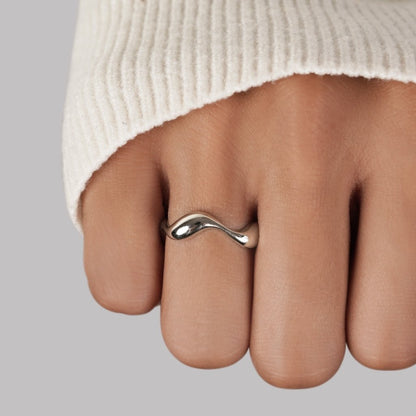 Gentle Single Wave Silver-Tone Band Ring