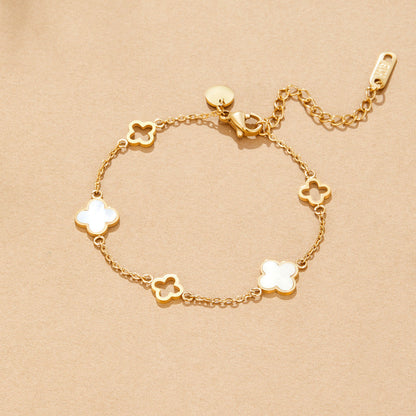 Lucia Clover Link Delicate Chain Bracelet