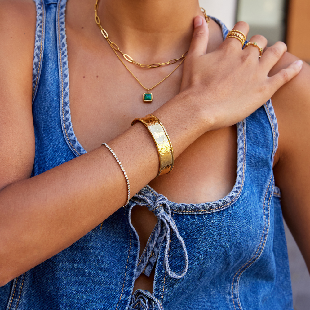 Nica Clean Slim Line Gold-Tone Round Bangle