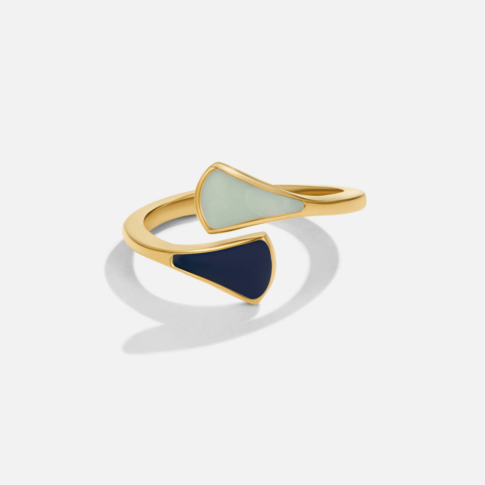 Safira Slim Ring with a Dreamy Blue Stone