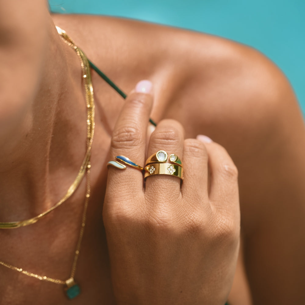 Soft Sea Blue Aquamarine Old-Style Wrap Ring