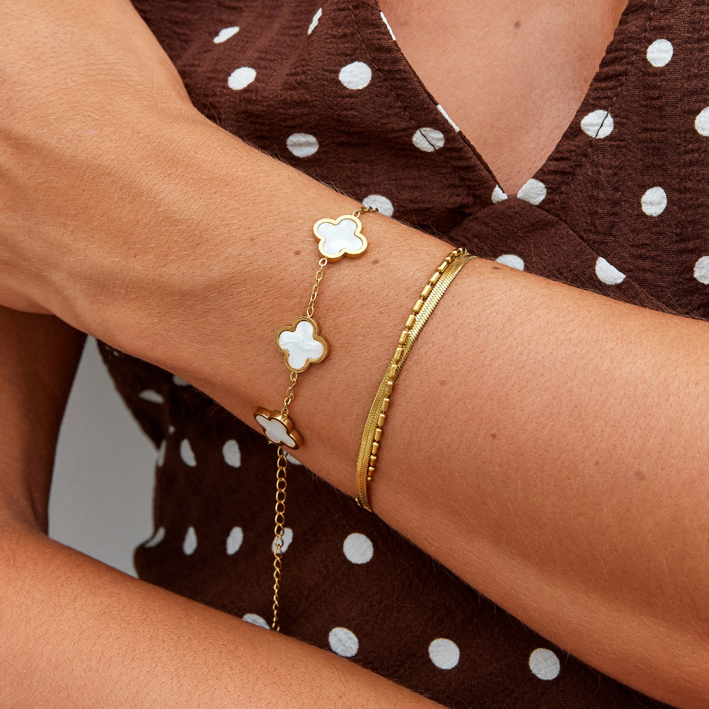 Row of White Clover Charms Chain Bracelet