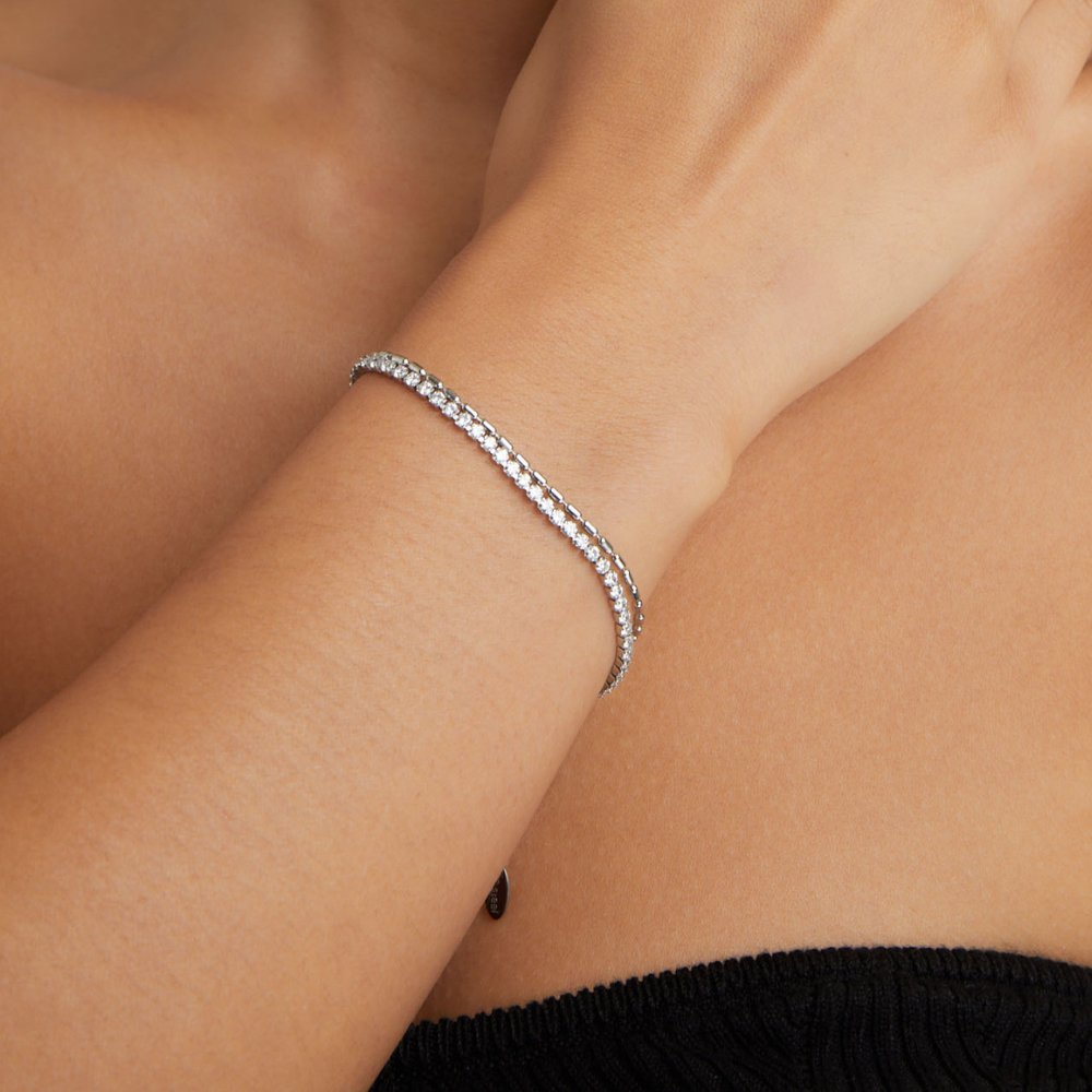 Arelia Scattered Crystal Silver-Tone Chain Bracelet