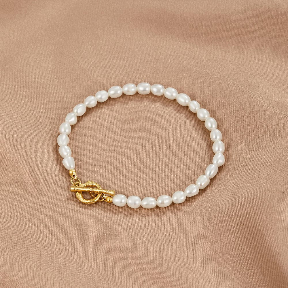 Cara Round Pearl and Linked Chain Bracelet
