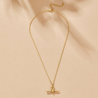 Cassy Toggle Clasp Pendant Chain Necklace