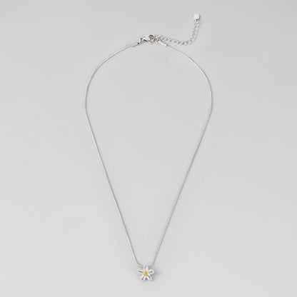 Small Daisy Flower Charm Pendant Necklace