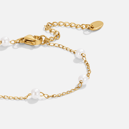 Nura Soft Pearl Row Bracelet
