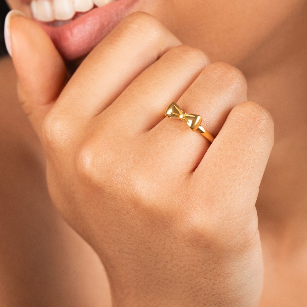 Ellie Small Bow Gold-Tone Slim Band Ring