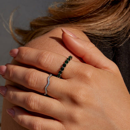 Silver-Tone Band Ring in Emerald Green Crystal