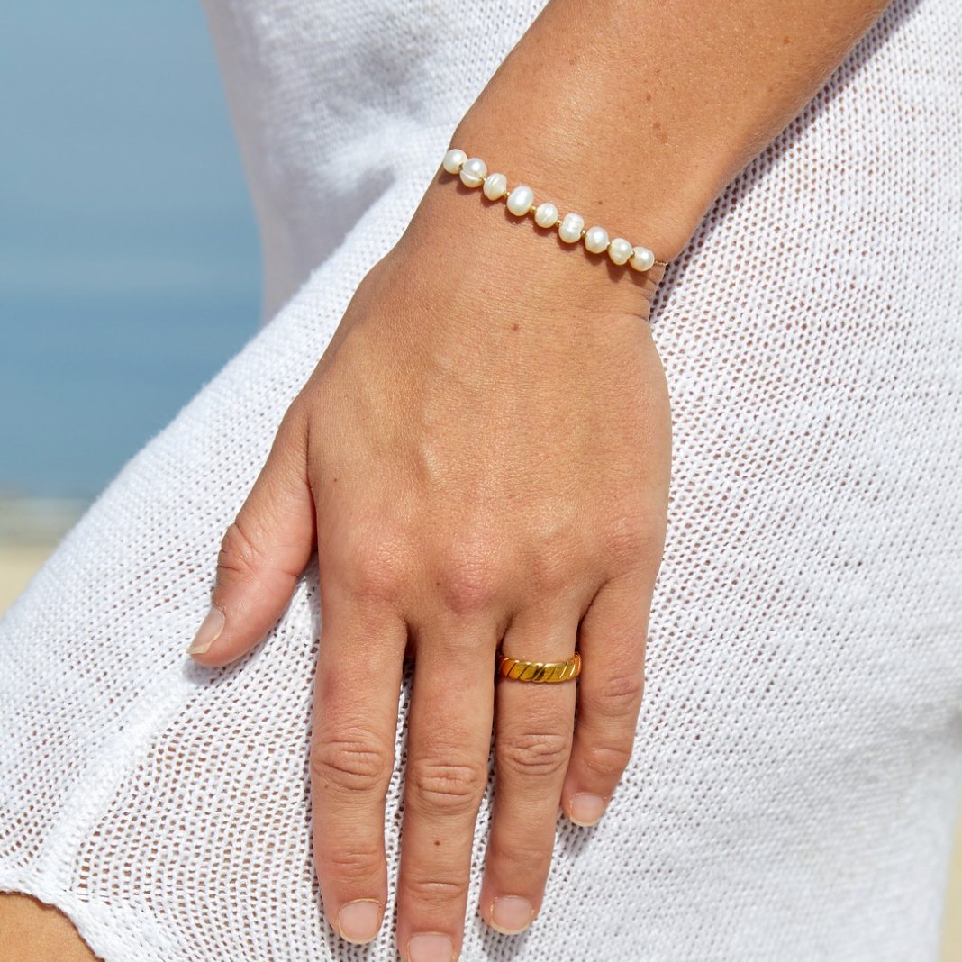 Eva Slim Chain Freshwater Pearl Bracelet