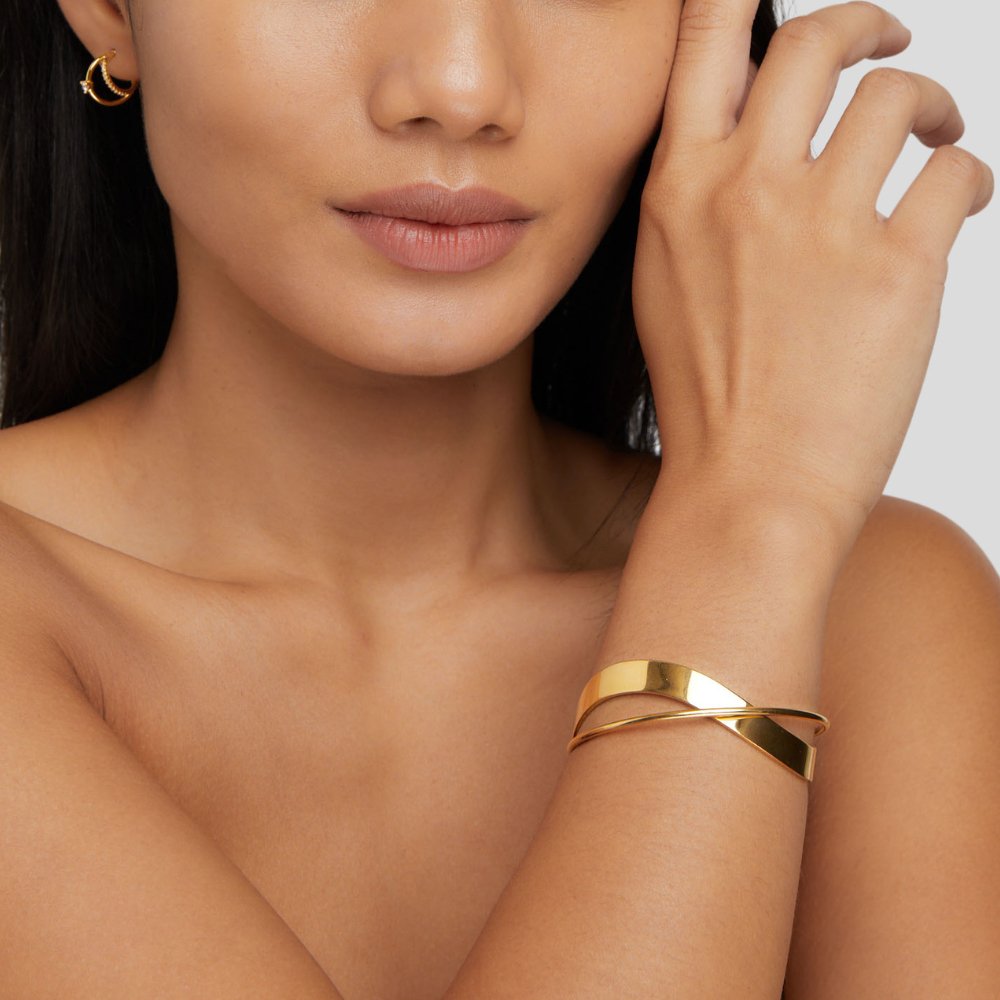 Eve Slim Polished Narrow Gold-Tone Bangle