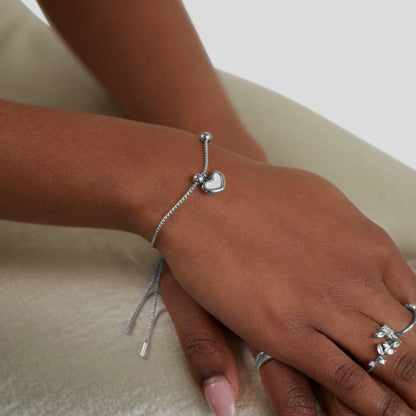 Single Small Heart Charm Slim Chain Bracelet