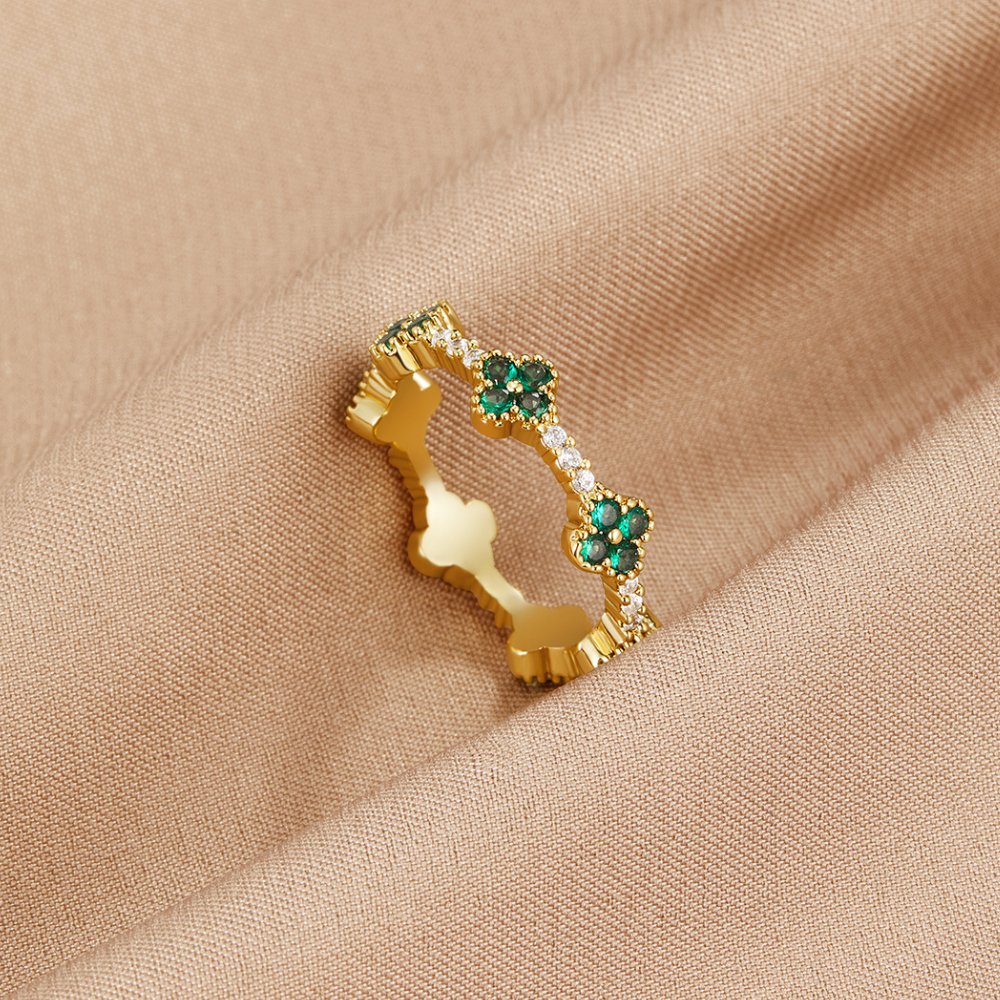 Little Lucky Clover Crystal Fine Band Ring