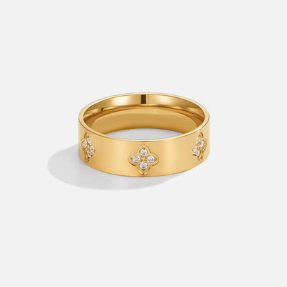 Small Clover Crystal Gold-Tone Band Ring