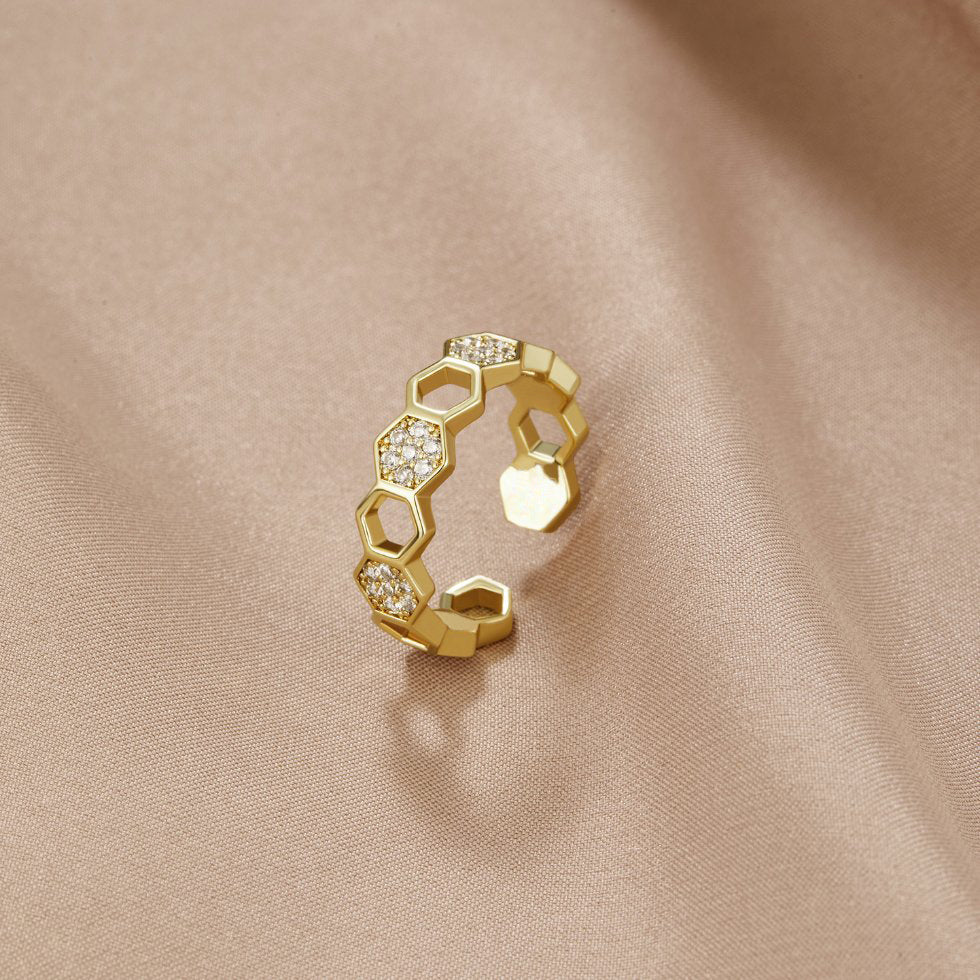 Honeycomb Pattern Gold-Tone Crystal Band Ring