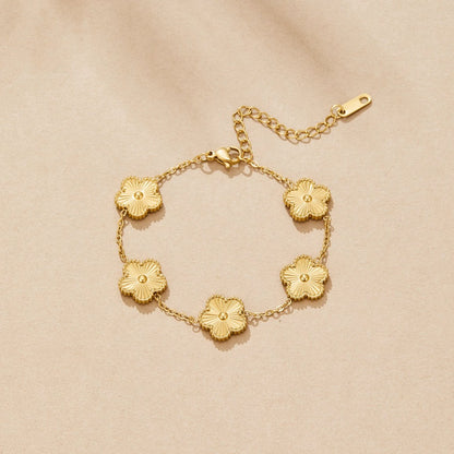 Single Clover Charm Gold-Tone Chain Bracelet