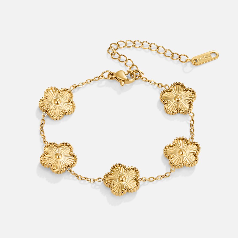 Single Clover Charm Gold-Tone Chain Bracelet