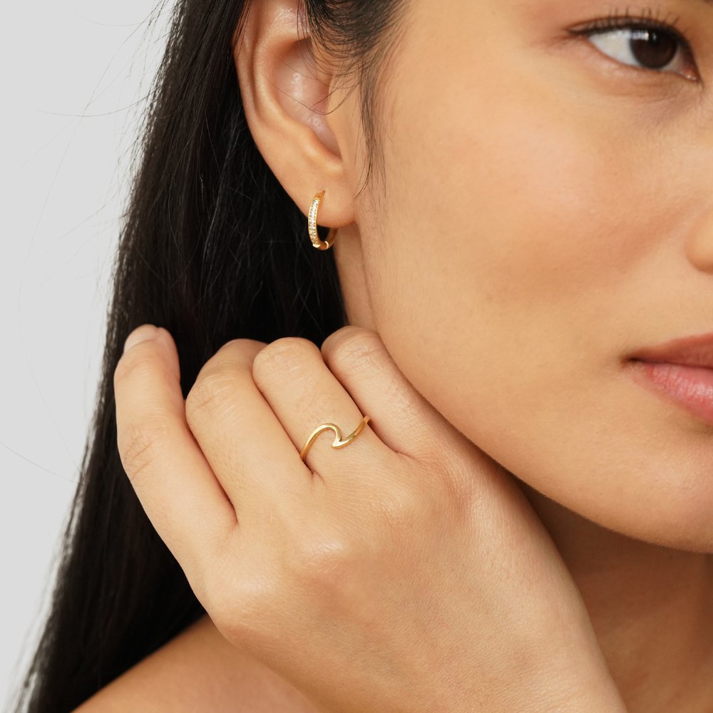 Imari Curved Wave Gold-Tone Slim Ring