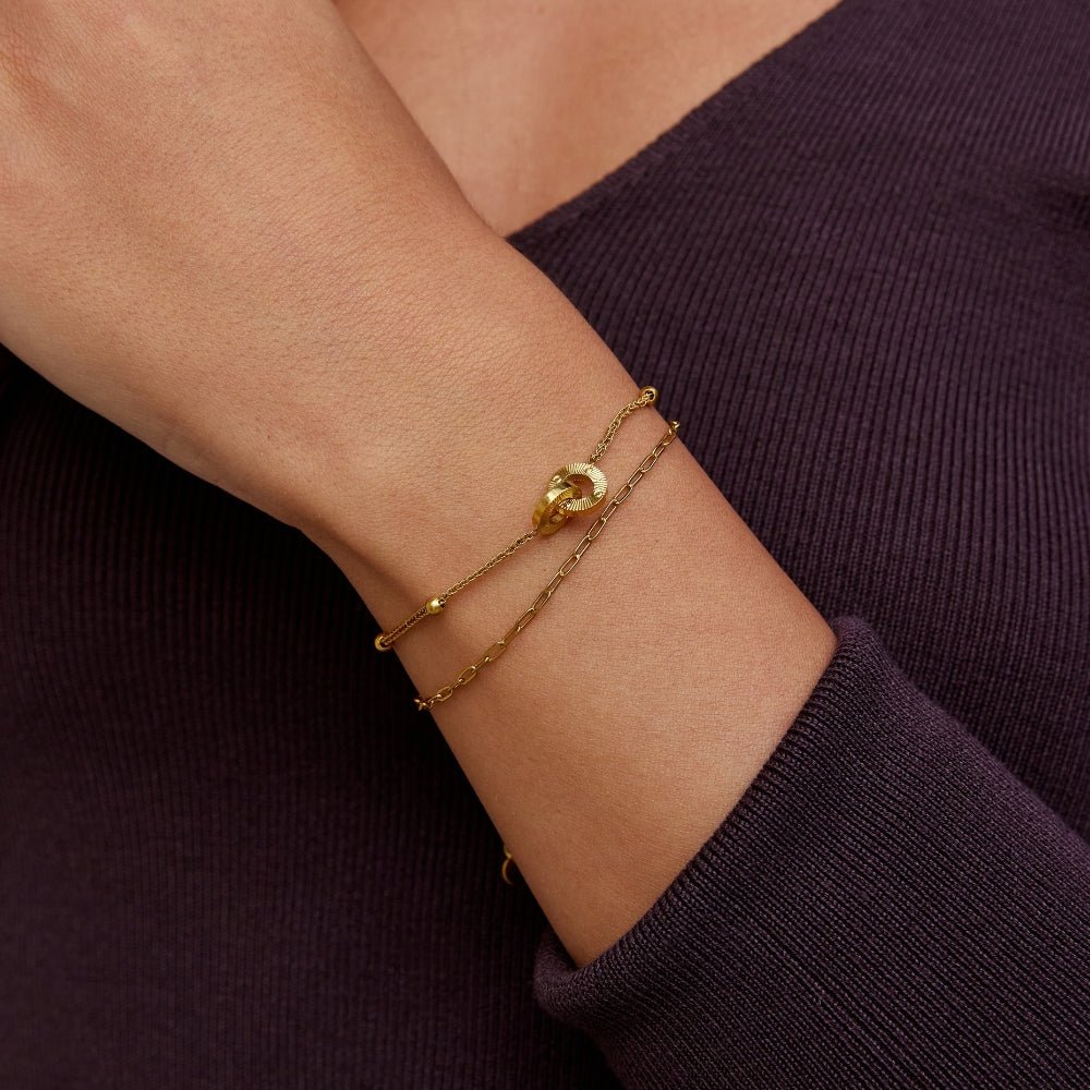 Continuous Interlocking Loop Chain Bracelet