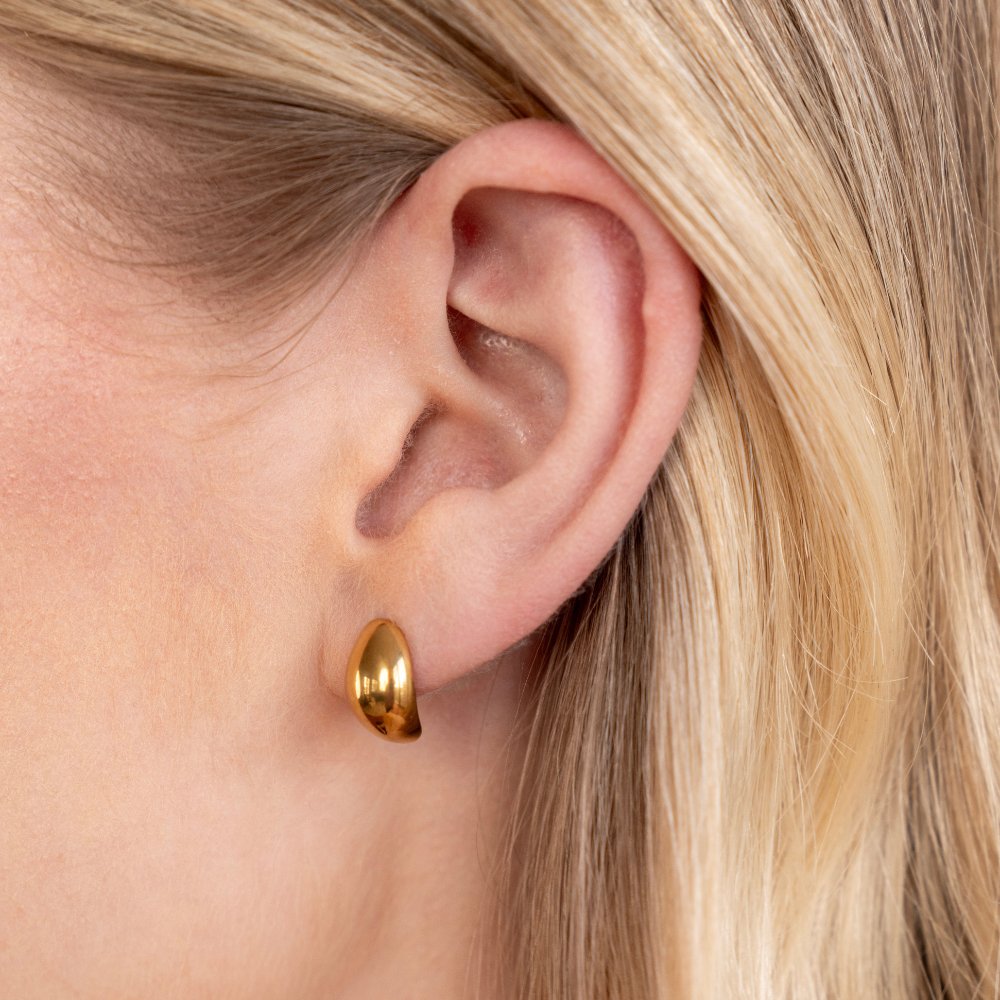Little Curved Ear-Hugging Stud Earrings