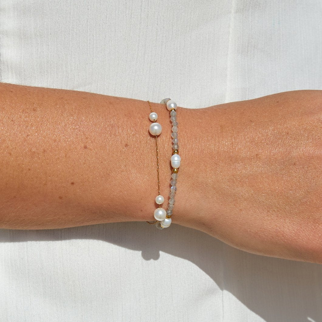 Milky Moonstone-Effect and Pearl Bracelet