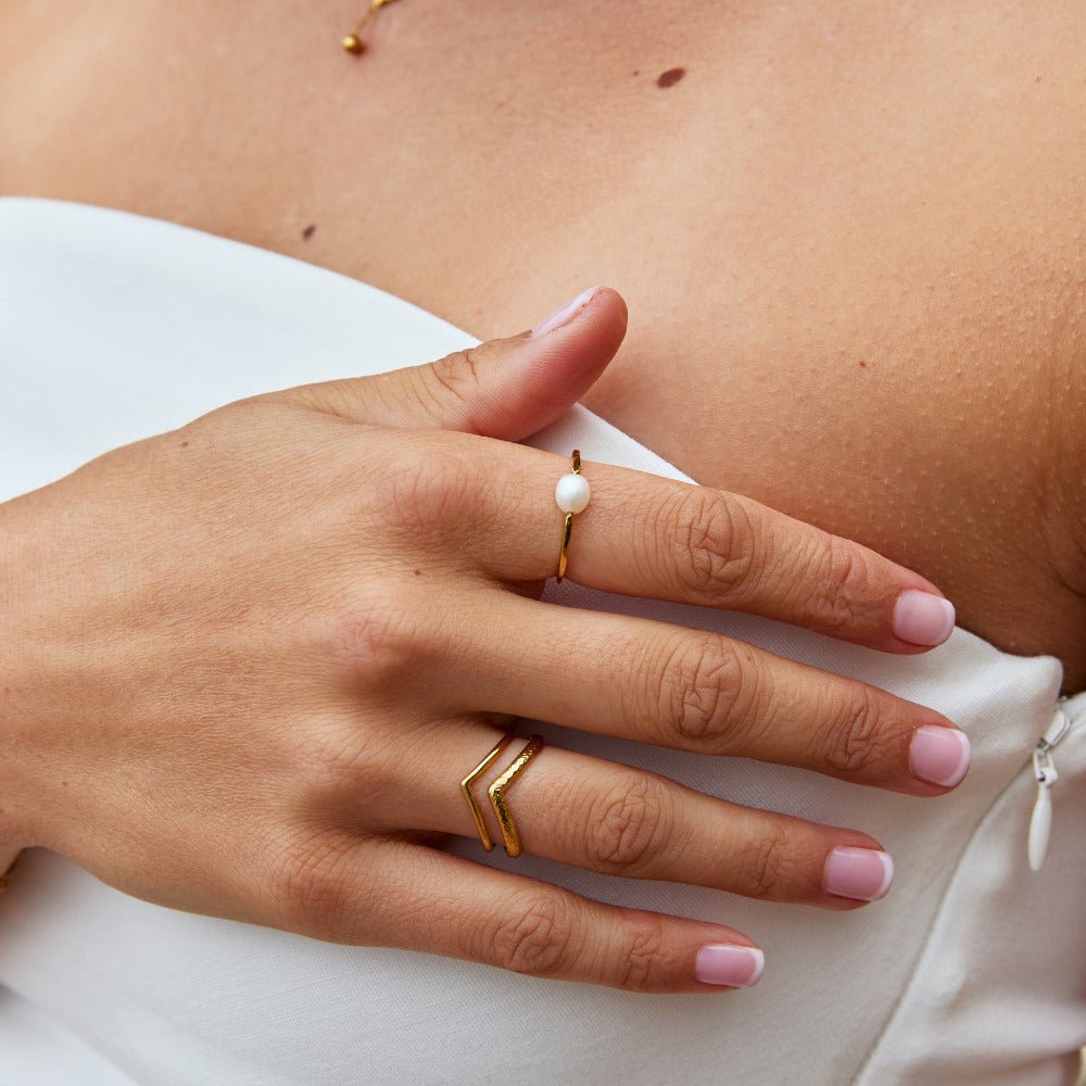 Nura Single Freshwater Pearl Slender Band Ring