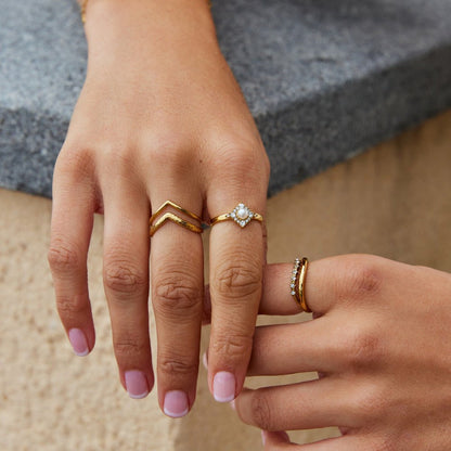 Alternating Pearl and Crystal Eternity Ring