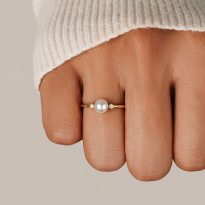 Peri Freshwater Pearl Fine Band Ring