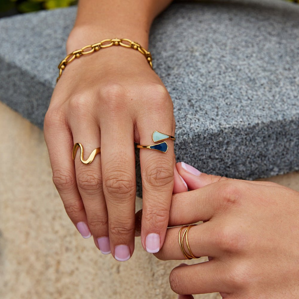 Safira Slim Ring with a Dreamy Blue Stone