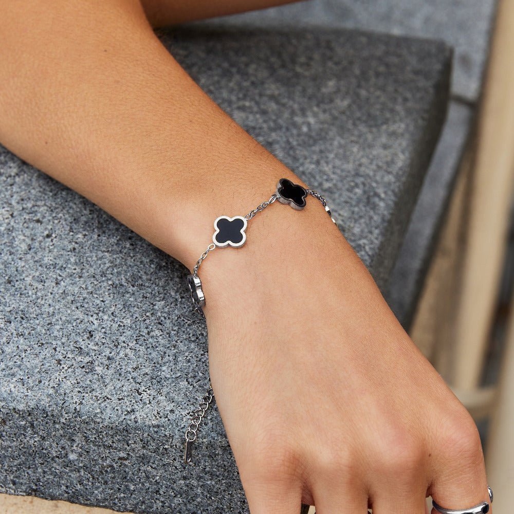 Single Black Clover Chain Bracelet