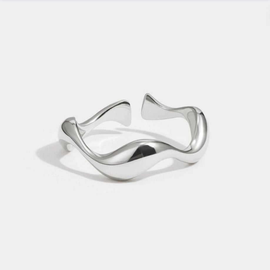 Gentle Single Wave Silver-Tone Band Ring