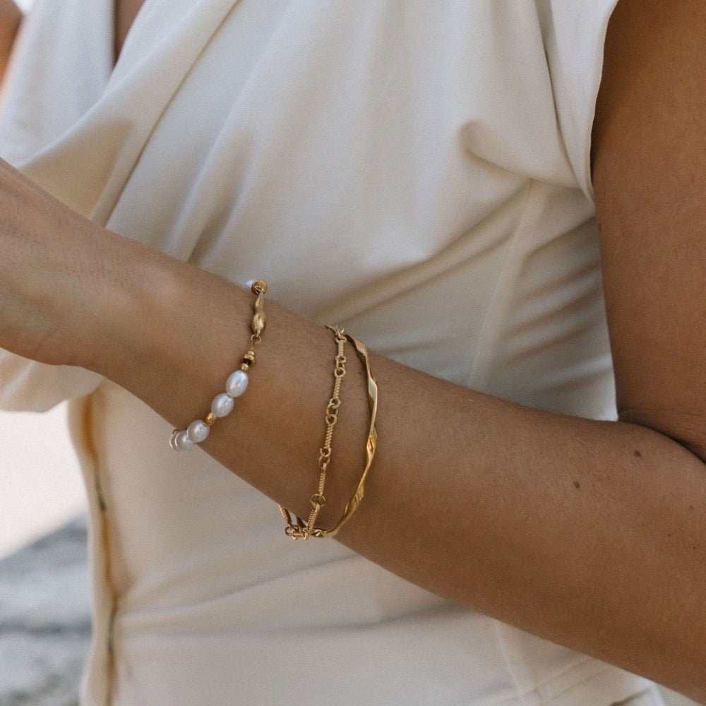 Imari Single Twisted Band Gold-Tone Bangle