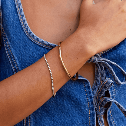 Veena Rounded Warm Even Gold-Tone Bangle