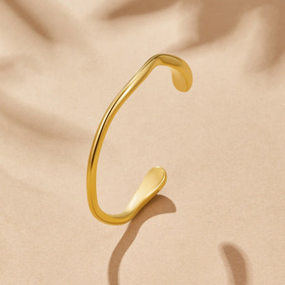 Veena Rounded Warm Even Gold-Tone Bangle