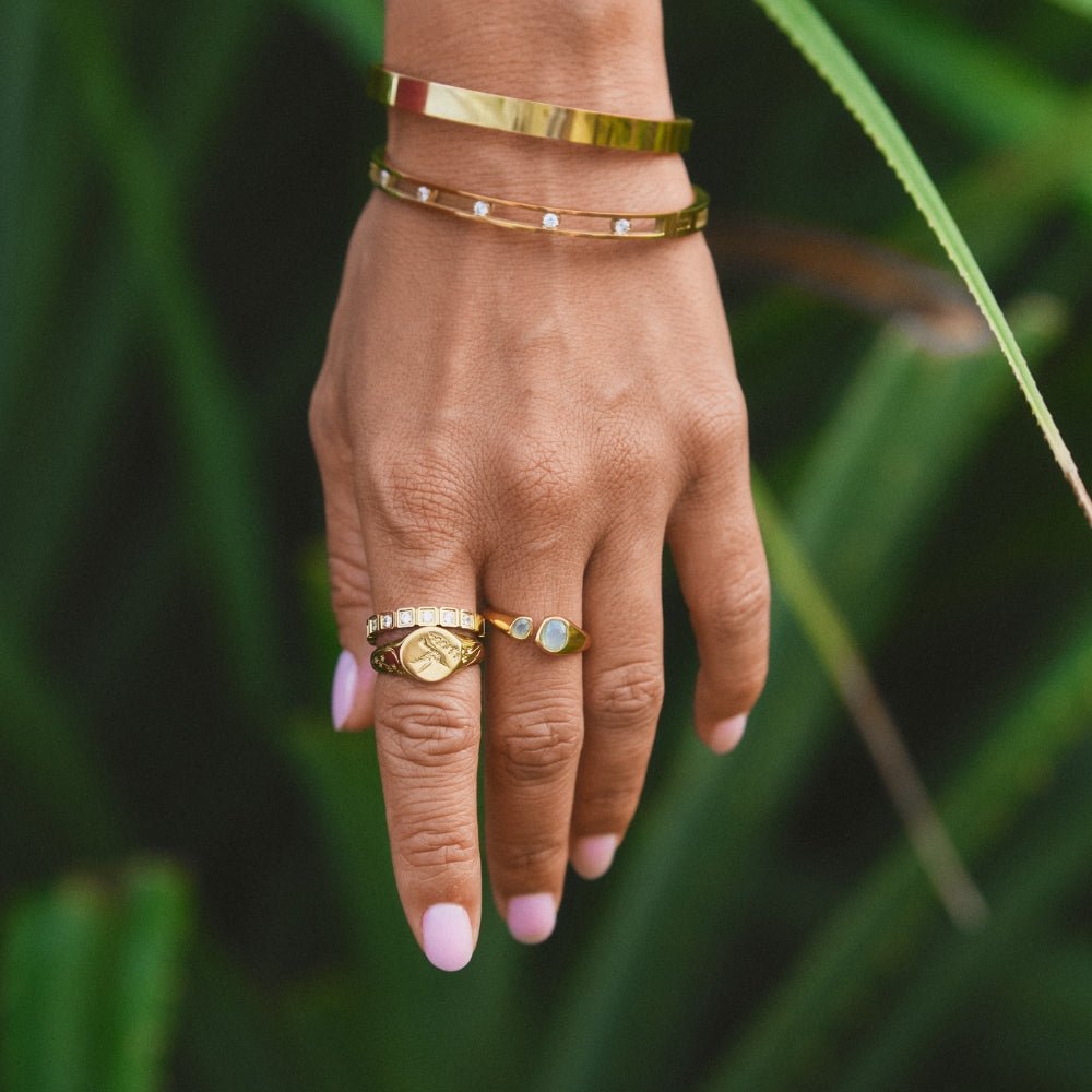 Soft Sea Blue Aquamarine Old-Style Wrap Ring