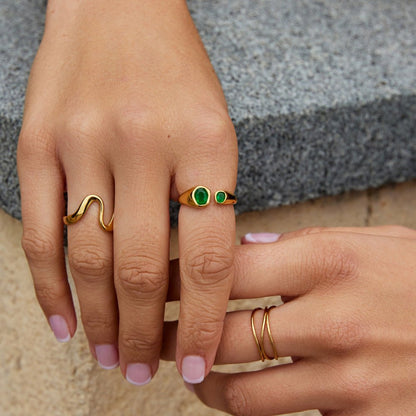 Deep Green Stone Antique Style Wrap Ring