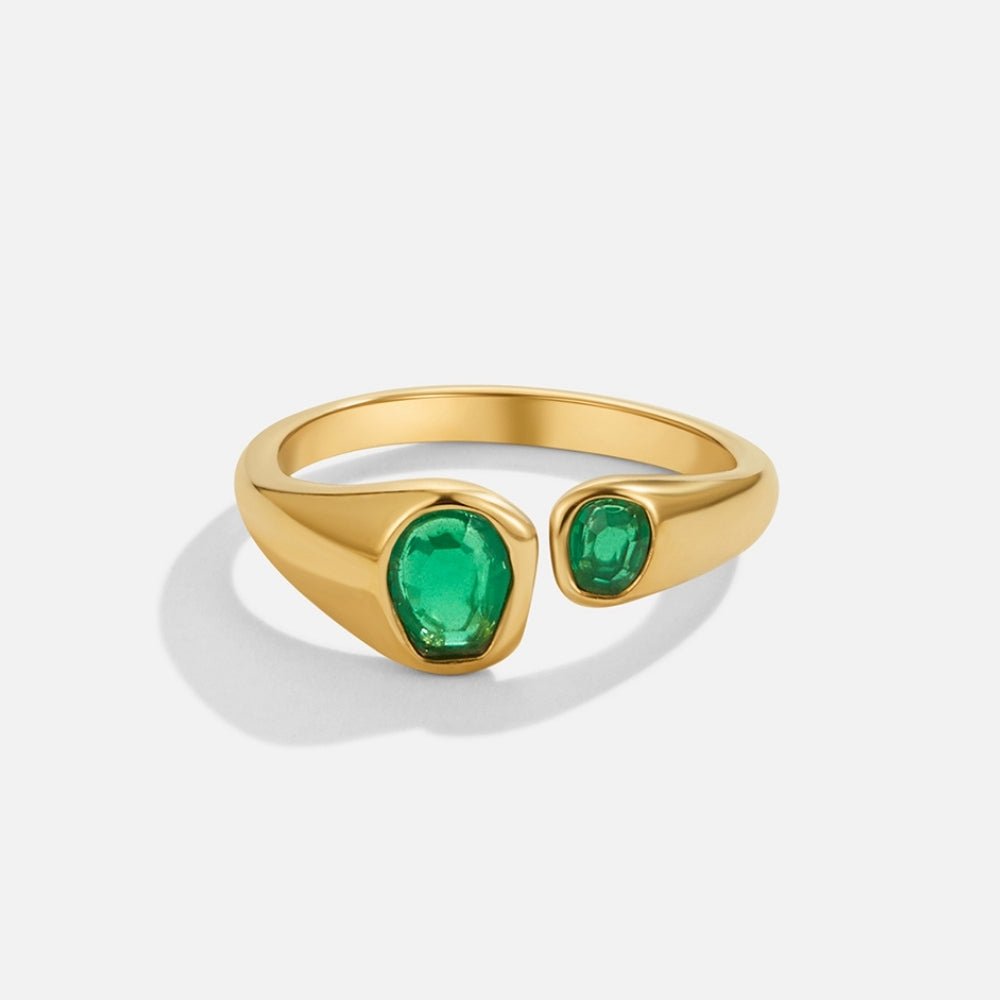 Deep Green Stone Antique Style Wrap Ring