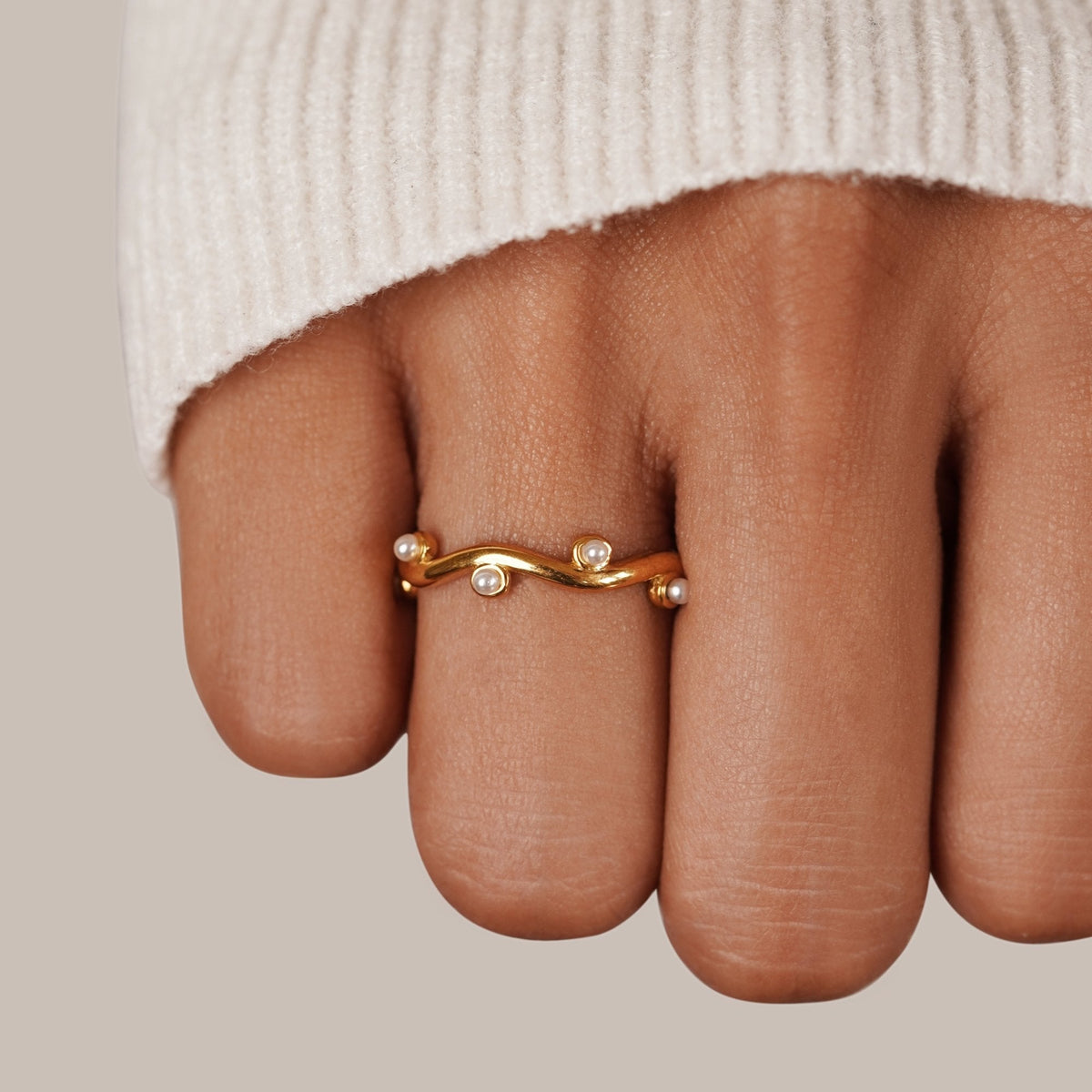 Rippled Gold-Tone Pearl Bead Slim Band Ring