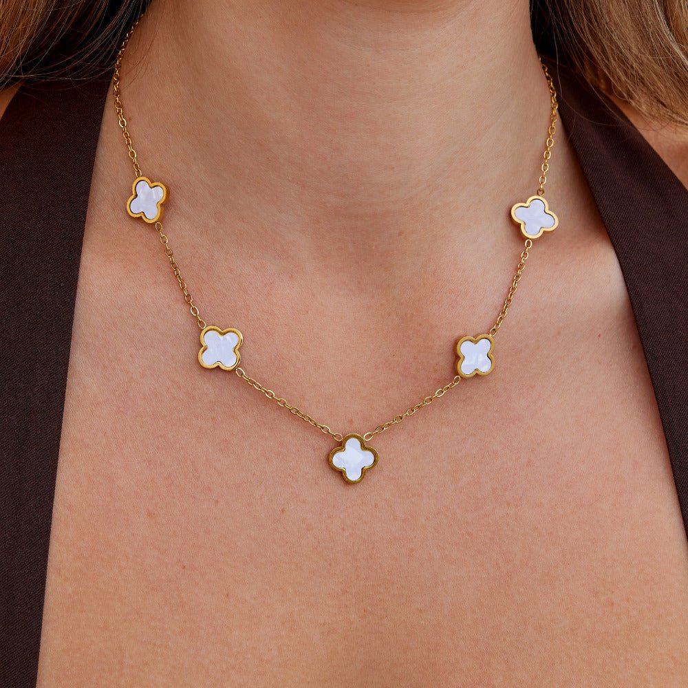 Scattered White Clover Cluster Chain Necklace