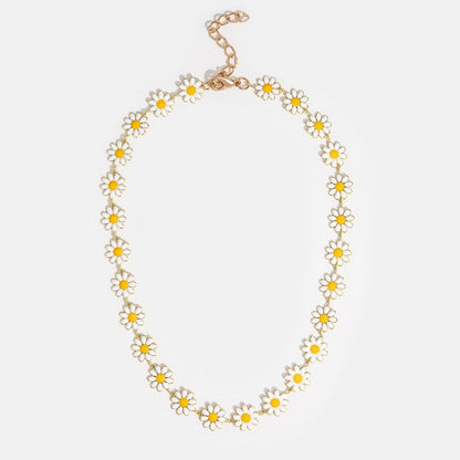 Small White Daisy Bloom Pendant Necklace